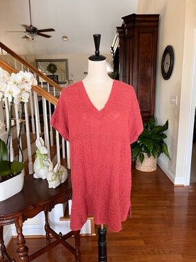 Textured V-Neck Tunic Top in  Dusty Rose Sienna Red